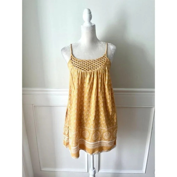 Forever 21 Gold Crochet Accented Mini Dress M - Picture 1 of 5